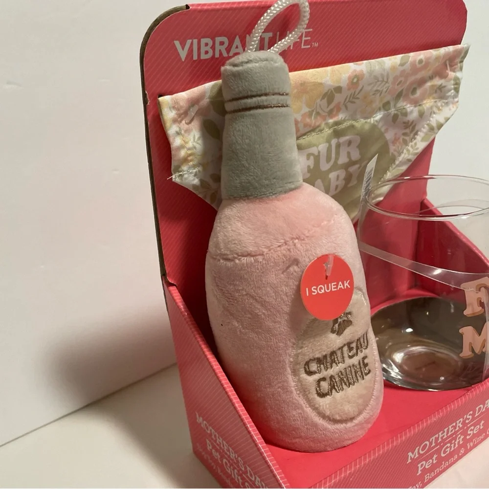 Vibrant Life Pet Mother's Day Gift Set Dog Squeak Toy Bandana Wine Glass - New
